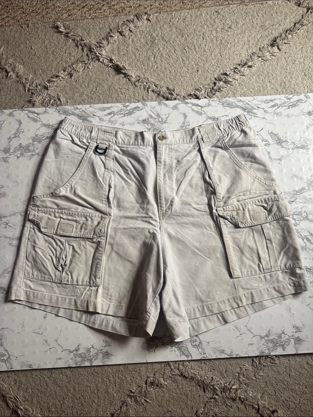 Columbia Cargo Shorts Size 40 Khaki